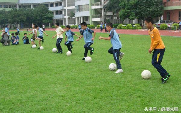 爱踢球的小伙伴,爱踢球的各种朋友