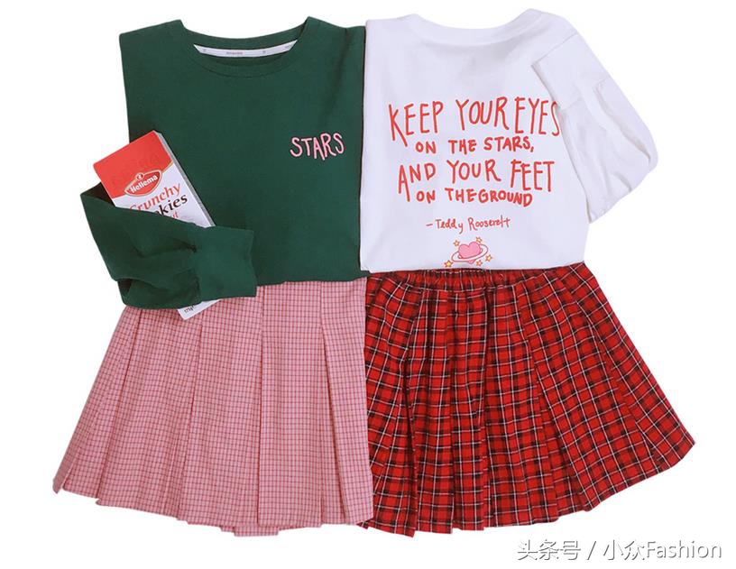 韩国女生卫衣搭配图片,适合女汉子卫衣穿搭拍照姿势教程