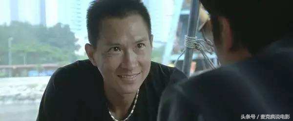 警察一旦当了黑帮*底卧**就一辈子是*底卧**,当不回警察了