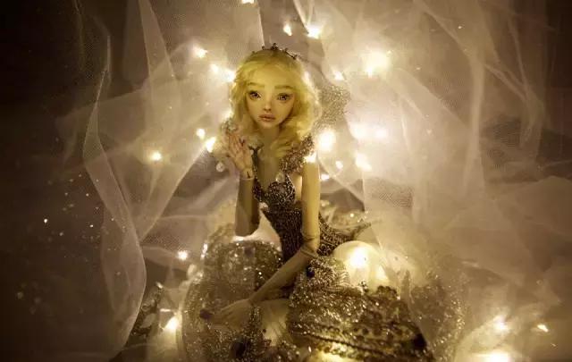 李晨花200万买的求婚娃娃，到底什么来头？