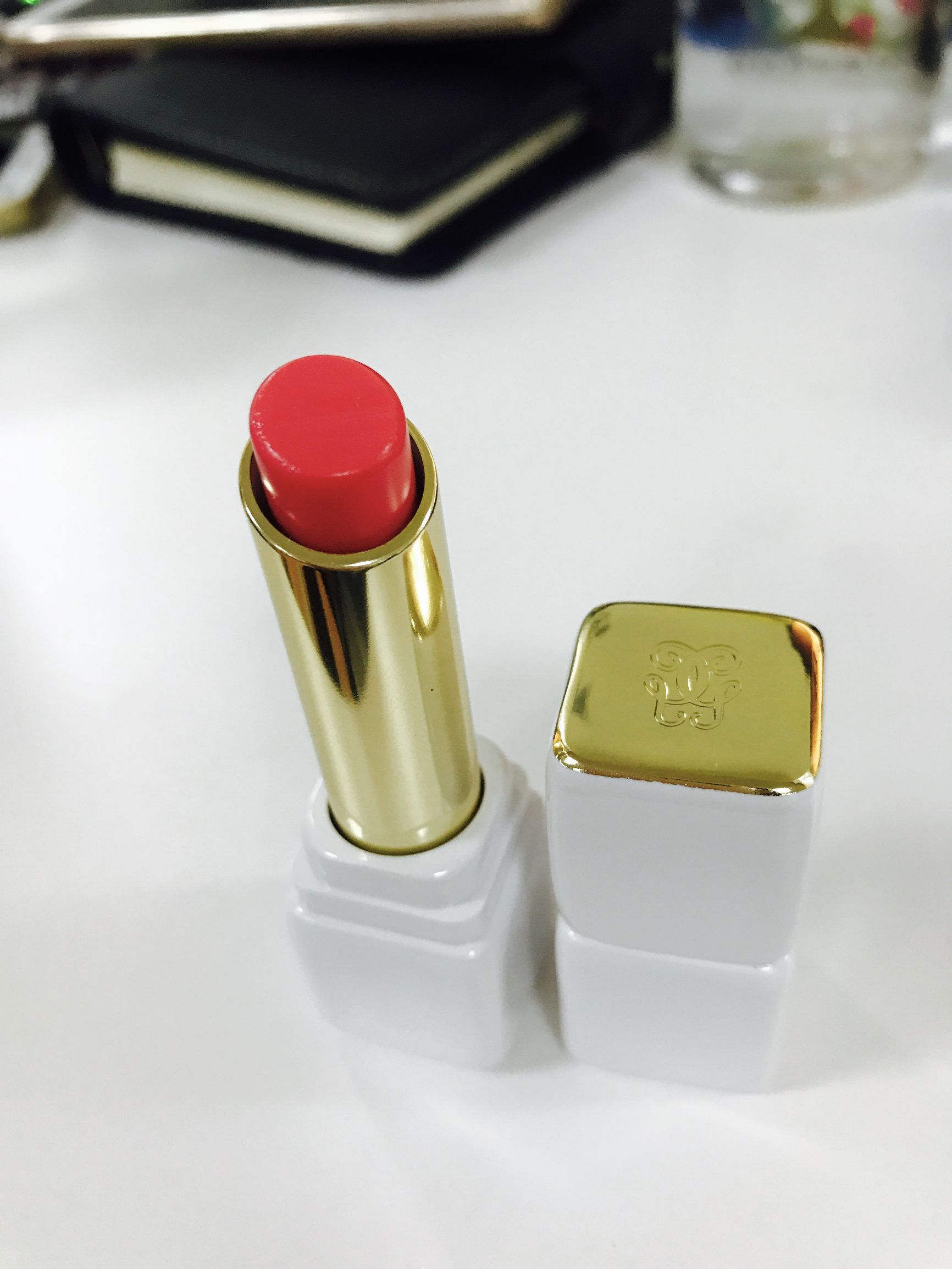 娇兰kisskiss白管试色,娇兰唇膏373