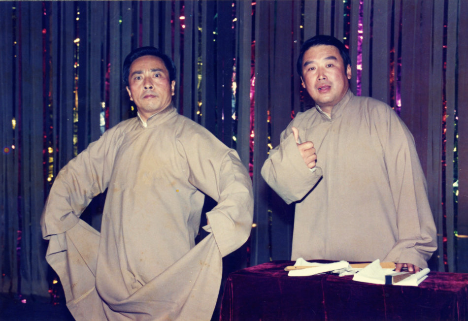 侯耀文坦言12岁的时候第一次登台,侯耀文的大师兄