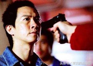 警察一旦当了黑帮*底卧**就一辈子是*底卧**,当不回警察了