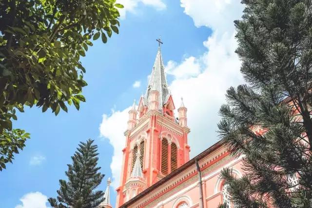 广州可以坐高铁去丽江吗,广州可以坐火车去越南吗