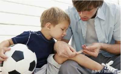 伤口化脓可以用生理盐水洗吗,伤口化脓用水洗了怎么办