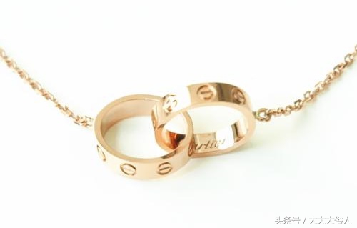 性价比高的女士项链吊坠品牌,女士喜欢的项链品牌