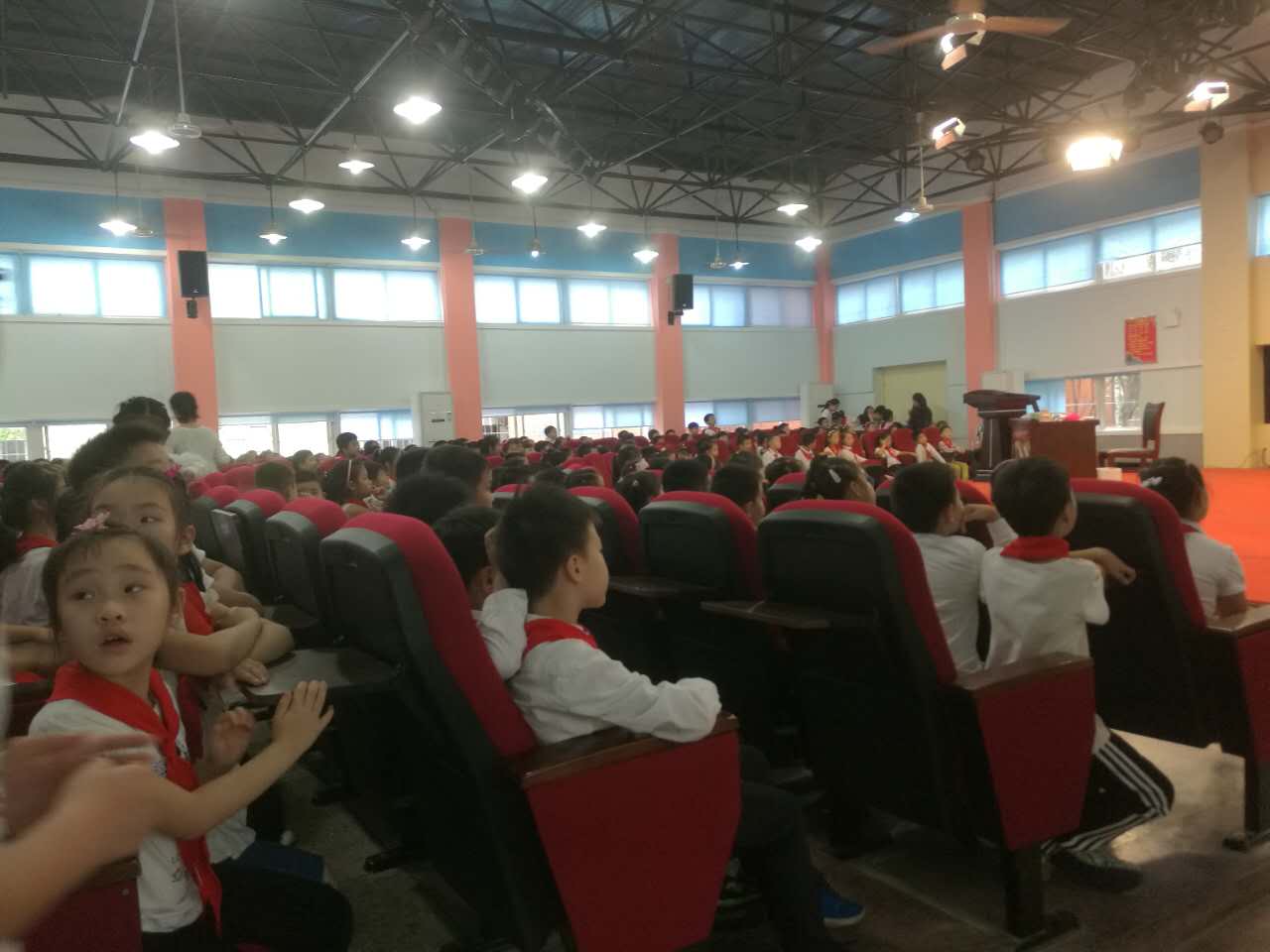 爱心企业武汉第一口腔医院免费为3万多江城儿童预防蛀牙