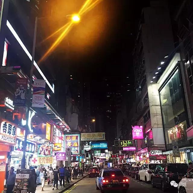 去香港别再只盯着Sasa了，真正的美容精都逛这家店……