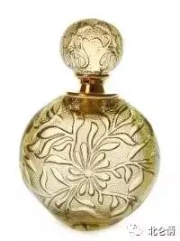 让女人更有魅力的香水,香水的确会让女人更有魅力