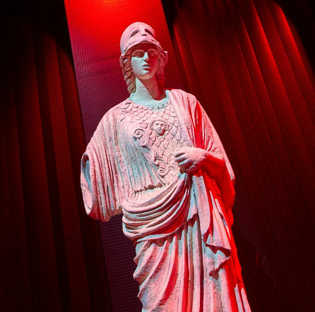 米兰时装周gucci直播外场,米兰时装周gucci三叶草