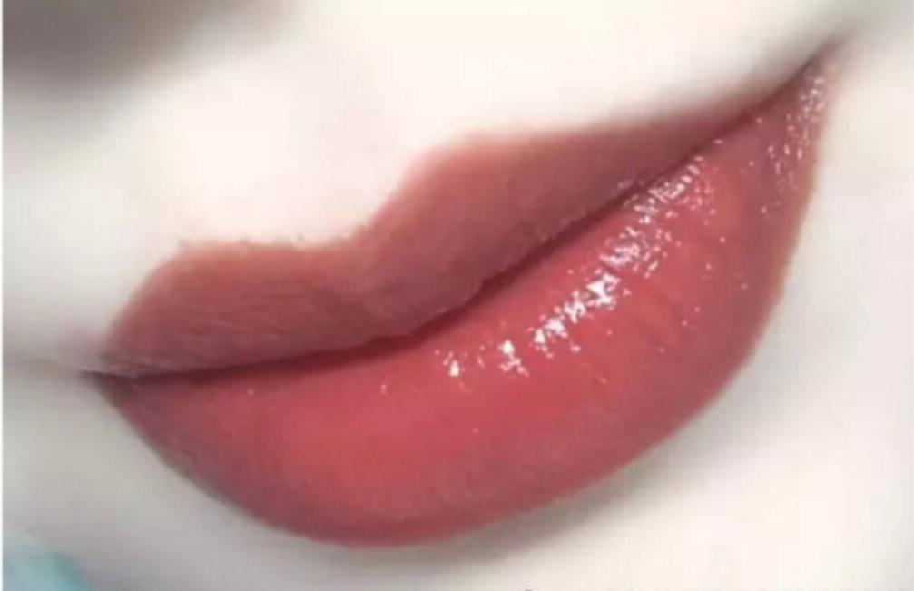 mac口红子弹头916雾面小辣椒,mac口红黄皮必入款