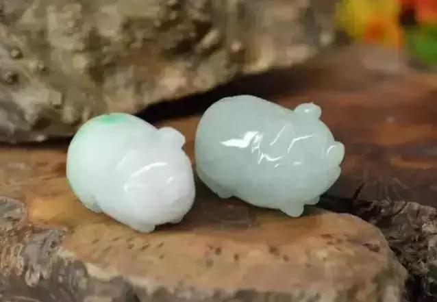 翡翠珠子戴脖子的76颗寓意,翡翠手串珠子颗数讲究