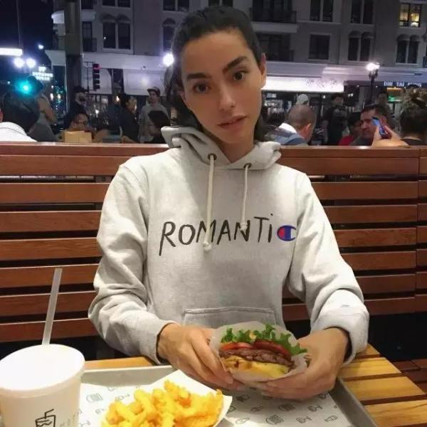 带货女王杨幂全集,杨幂同款卫衣白色款爆款