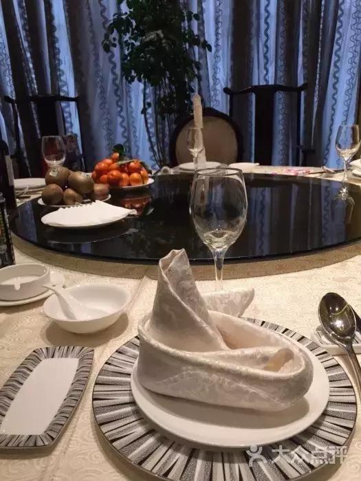 新疆菜高端饭馆排名前十,新疆高端饭局视频