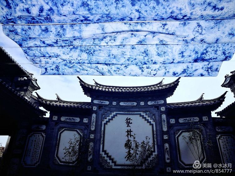 有一种蓝叫青花蓝,有一种颜色叫中国红