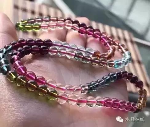 该怎么鉴别真水晶和假水晶,如何辨别真的水晶和假的水晶