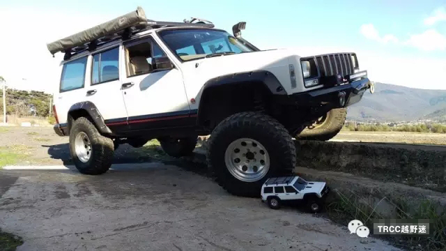 遥控仿真切诺基,大切诺基改装包围