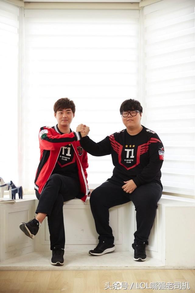 足球有五星巴西LOL有三星SKT，SKT全员化身新队服模特！