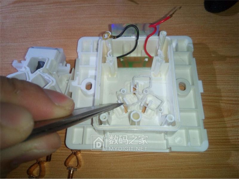 中科电工和公牛插座哪个好,中科电工开关插座质量怎么样