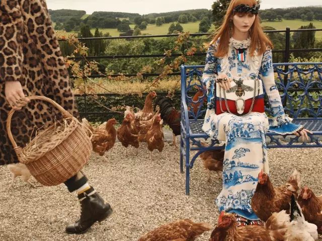 李宇春春晚口红是什么色号,李宇春口红