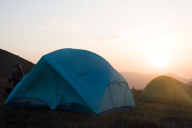 希望以后有时间可以一起去露营,我们还有机会一起去爬山吗