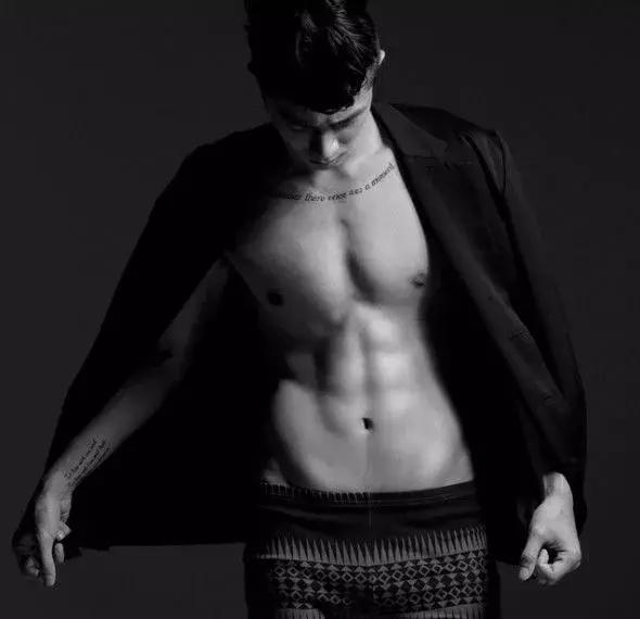 周柏豪的年度报告,周柏豪帅