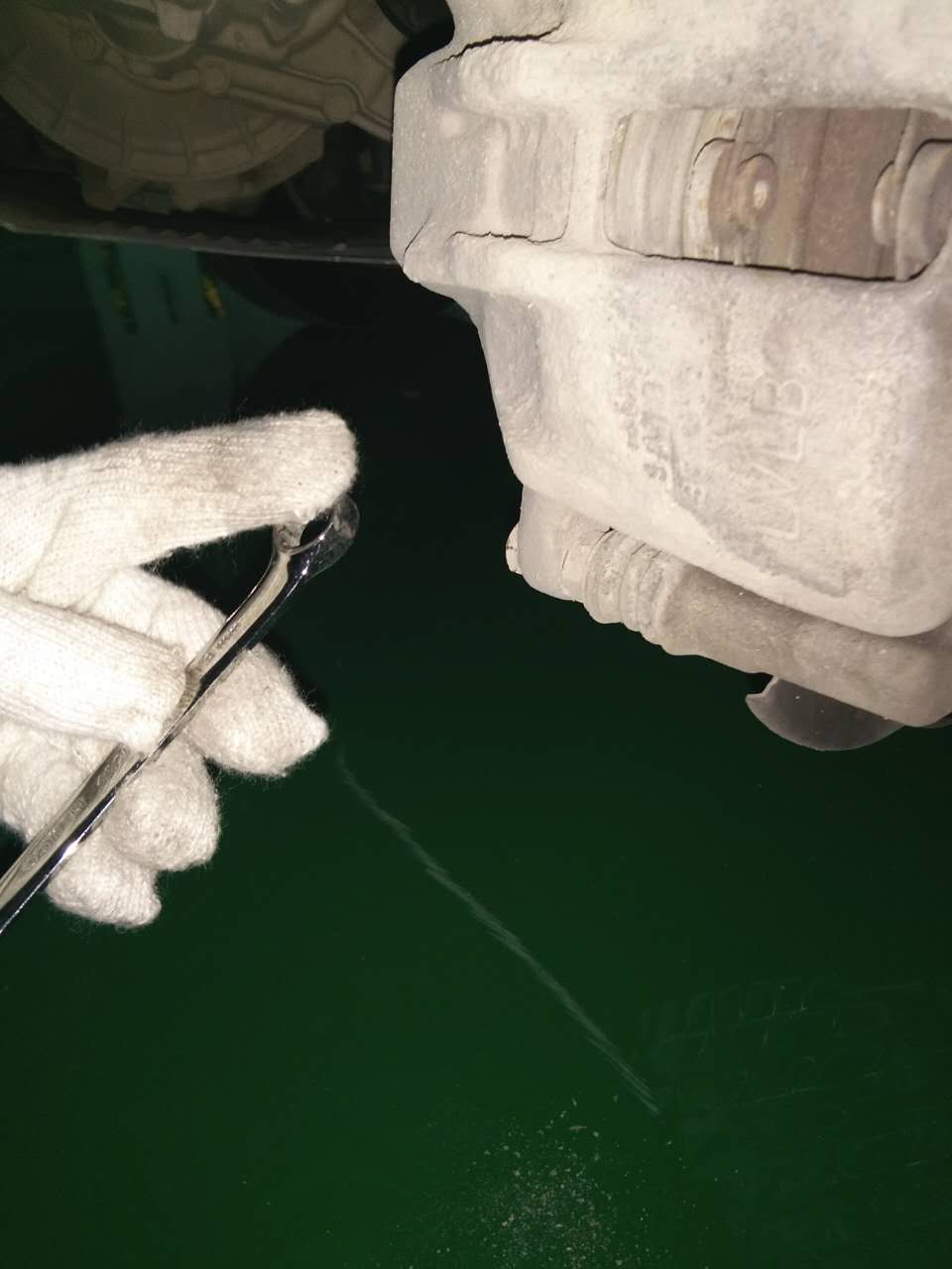 刹车片自己买来换还是去4s店换,刹车片多少公里更换怎么换最合理