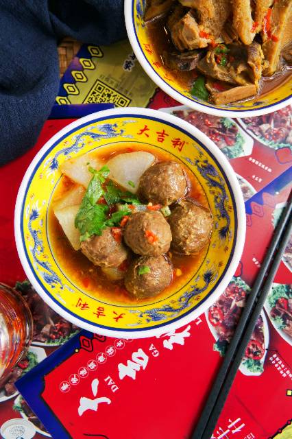 珠三角人气NO.1的地道广东小吃“嫩牛什”开进和平大悦城、伊势丹