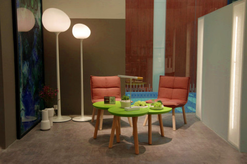 这个中国品牌占据了全球最大规模家具展两个主馆，凭什么？