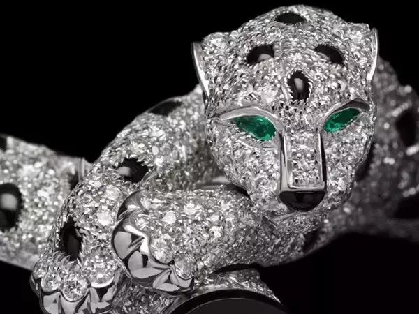 卡地亚、梵克雅宝、宝格丽等在制作技术上有什么标志性的工艺？