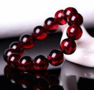 如何挑选琥珀蜜蜡,如何挑选琥珀手串