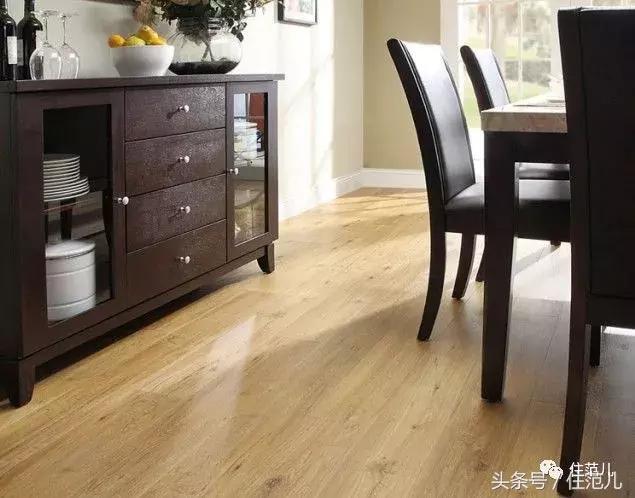 地板太丑怎么办,地板太丑怎么布置