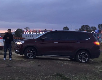 「十一长假诗与远方之旅」聊着足球明星向着草原一路进发！