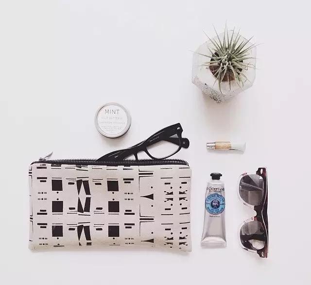 又土又丑却好用到爆的护肤品,别问我产品质量好不好文案