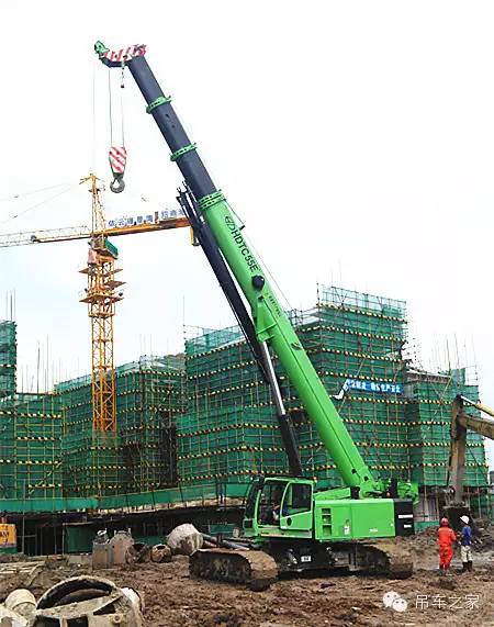 外国超大型履带式起重机,履带式伸缩臂起重机推荐