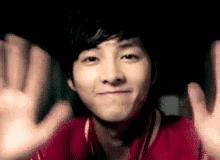 太阳的后裔男二女二cut,太阳的后裔男二和女二合照