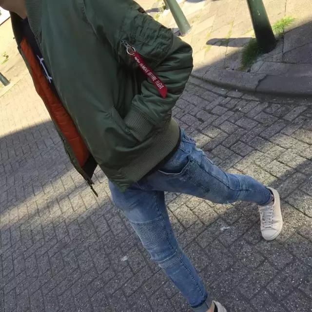 5张照片时尚潮流穿搭,50岁潮人穿搭