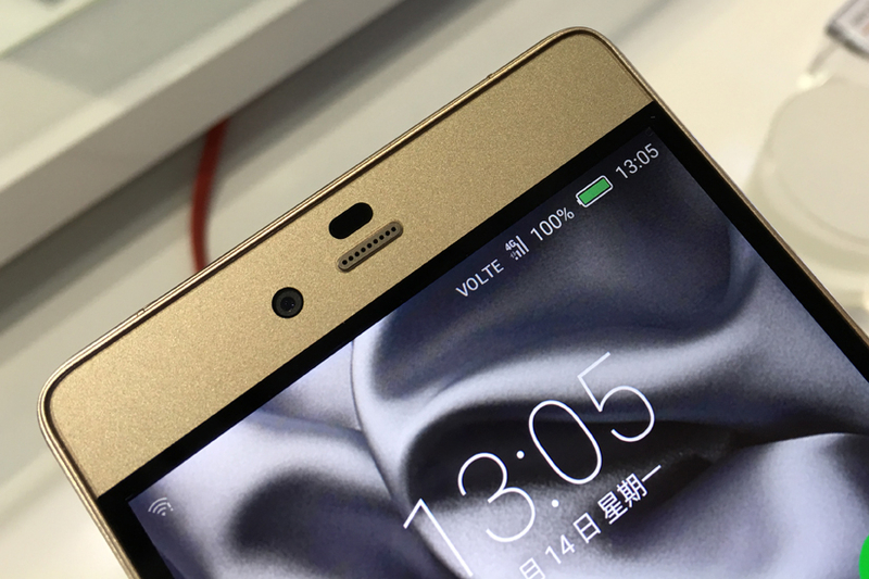 为何运营商都不愿推iPhoneSE?因为苹阉割了这项功能