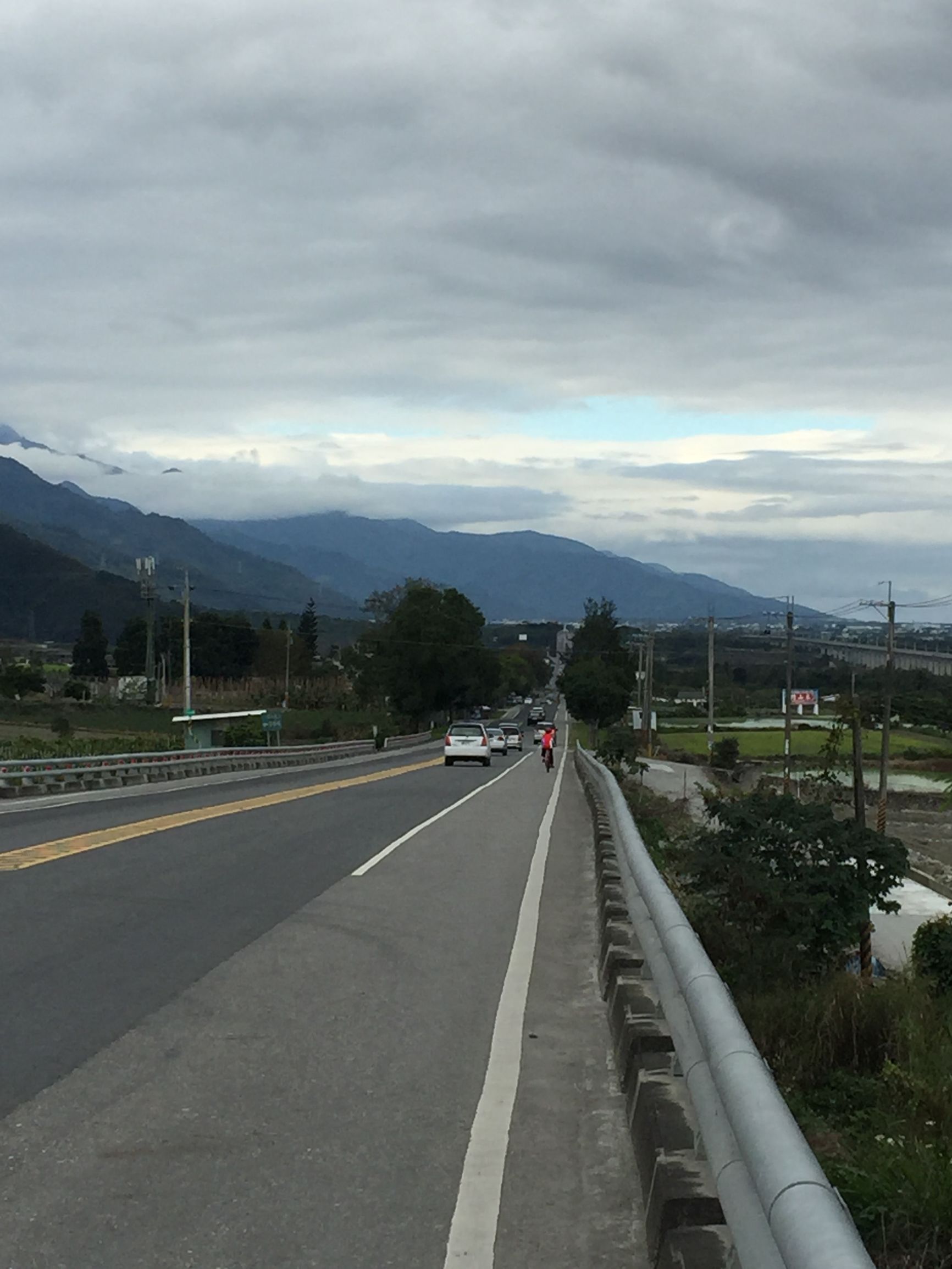 共享单车人人都能骑,共享单车人人都可以骑