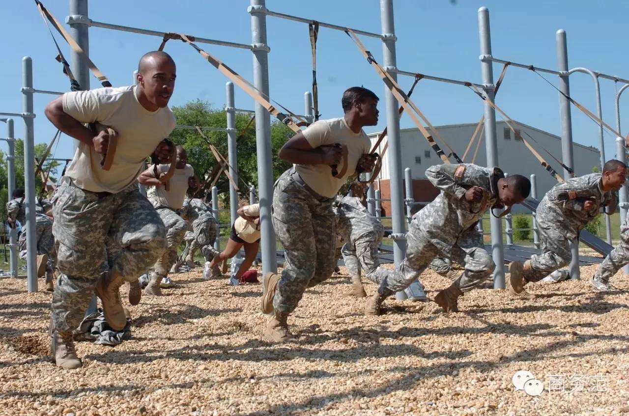 送男小众又高级的礼物400左右,小众又高级的礼物200到300