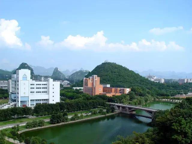 江苏经济排名后20的县,江苏各个县级经济排名前十