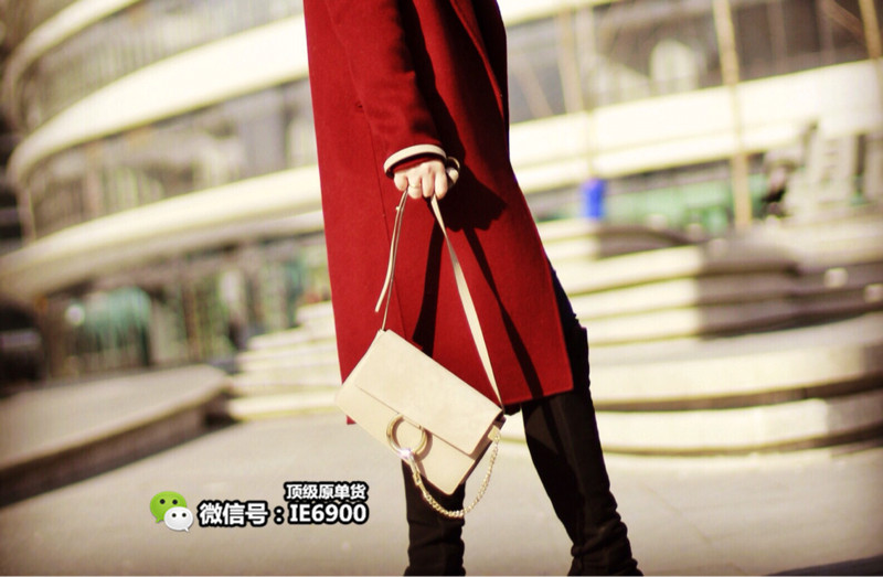 年入百万美女主播欧洲疯狂购买大牌包包，看完觉得她有钱好任性!