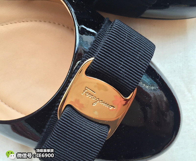 年入百万美女主播欧洲疯狂购买大牌包包，看完觉得她有钱好任性!