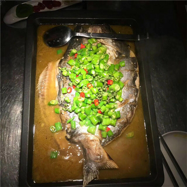 家常鲤鱼烤鱼的简单做法,鱼怎么做烤鱼最好吃