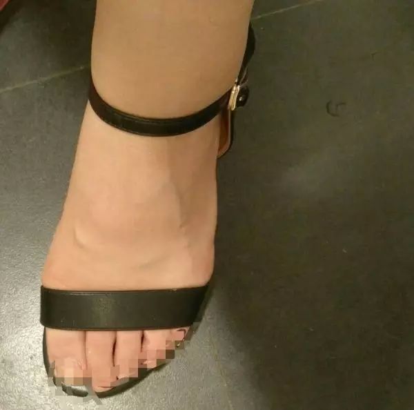 郭碧婷穿多大码鞋,郭碧婷的脚穿多大码的鞋