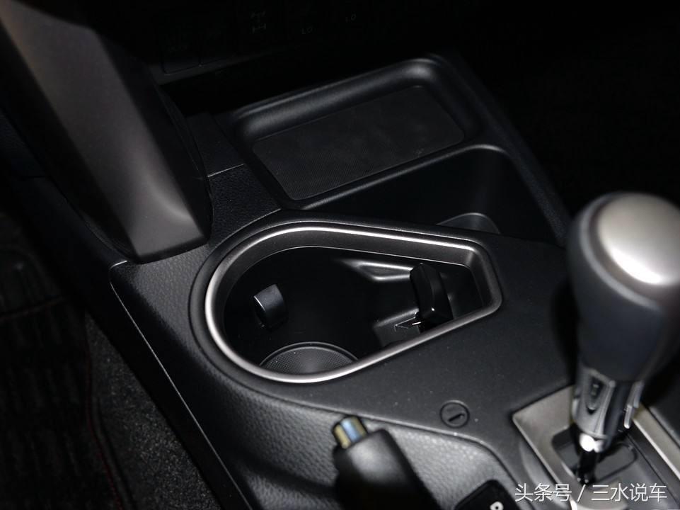 关于荣放rav4的吐槽,被吐槽寒酸