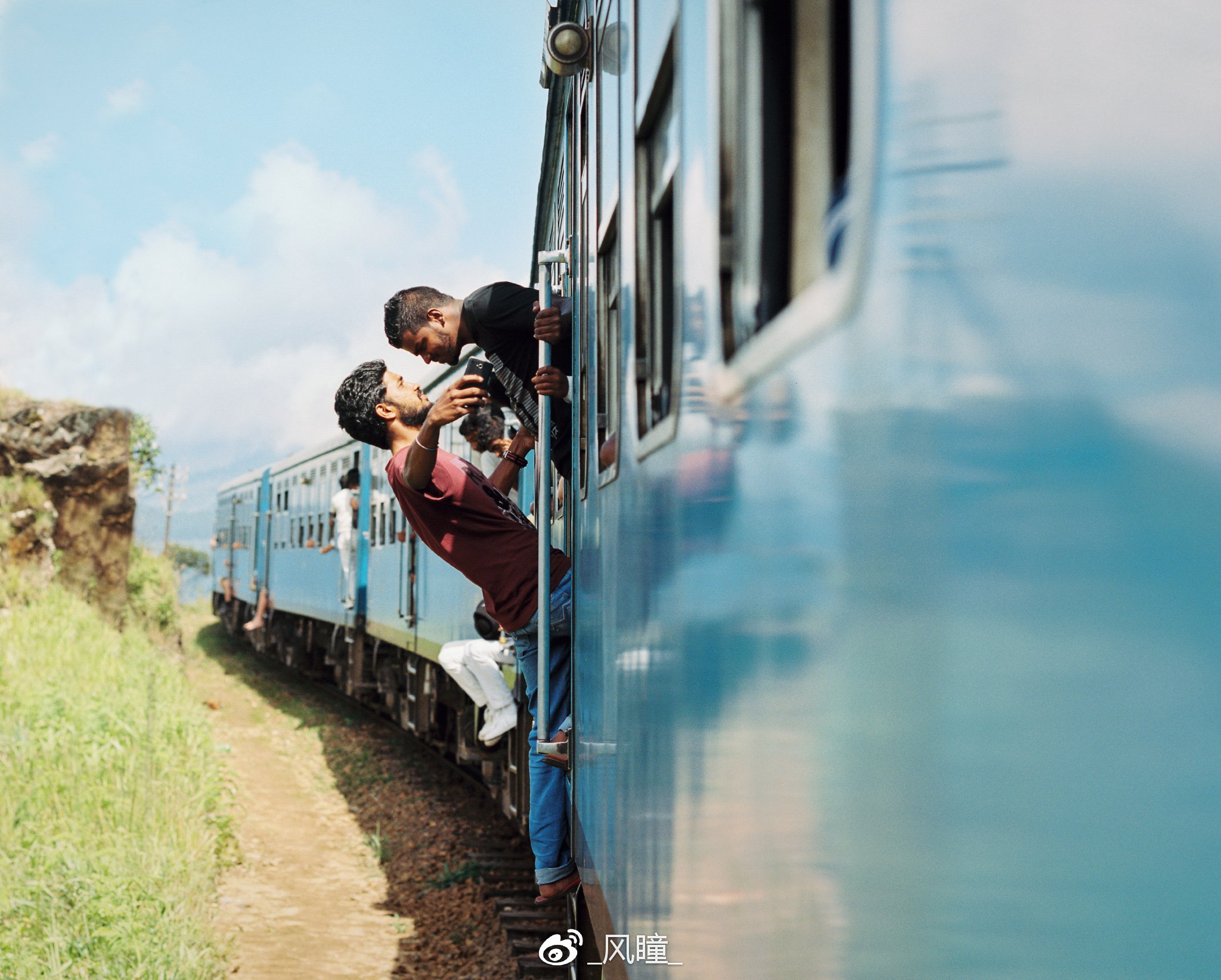 宾得67镜头在全幅上的表现,自带200mm镜头的数码相机