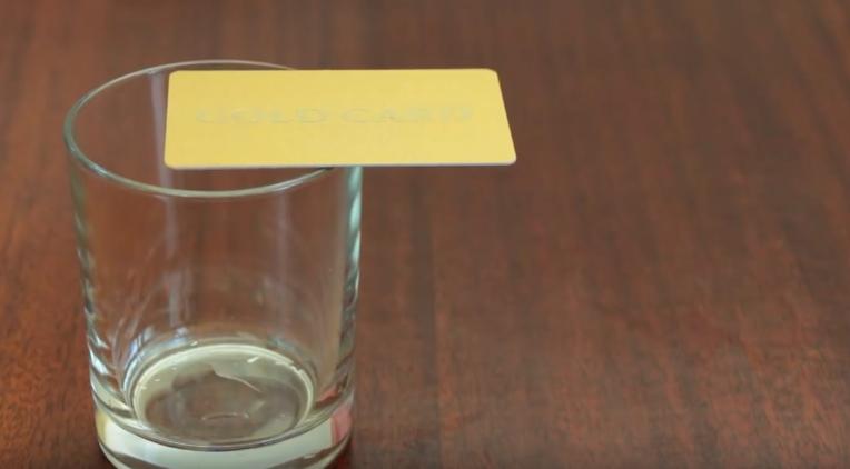 探索下如何破解酒吧常玩的5个把戏!我刚学会了用香烟切柠檬!