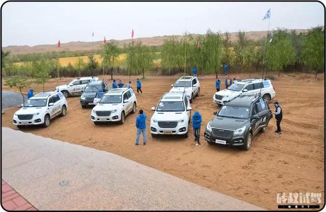 霸道越野测评,2020款3.5霸道沙漠越野视频