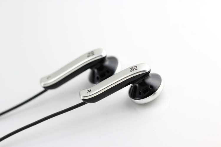 决战百元之颠——优秀的百元级耳机(耳塞)比拼记(第三季中)